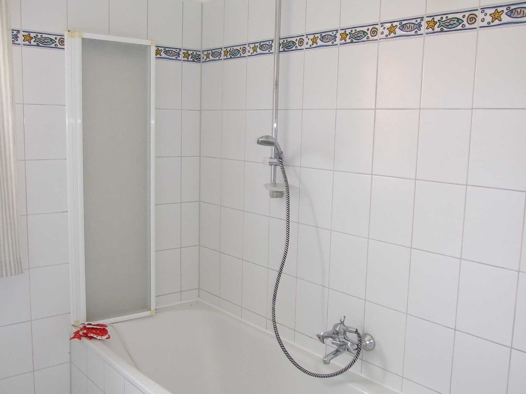 Bad mit Wanne
