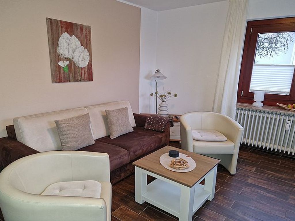 Das gemütliche Sofa lädt zu herrlichen Abenden ein.