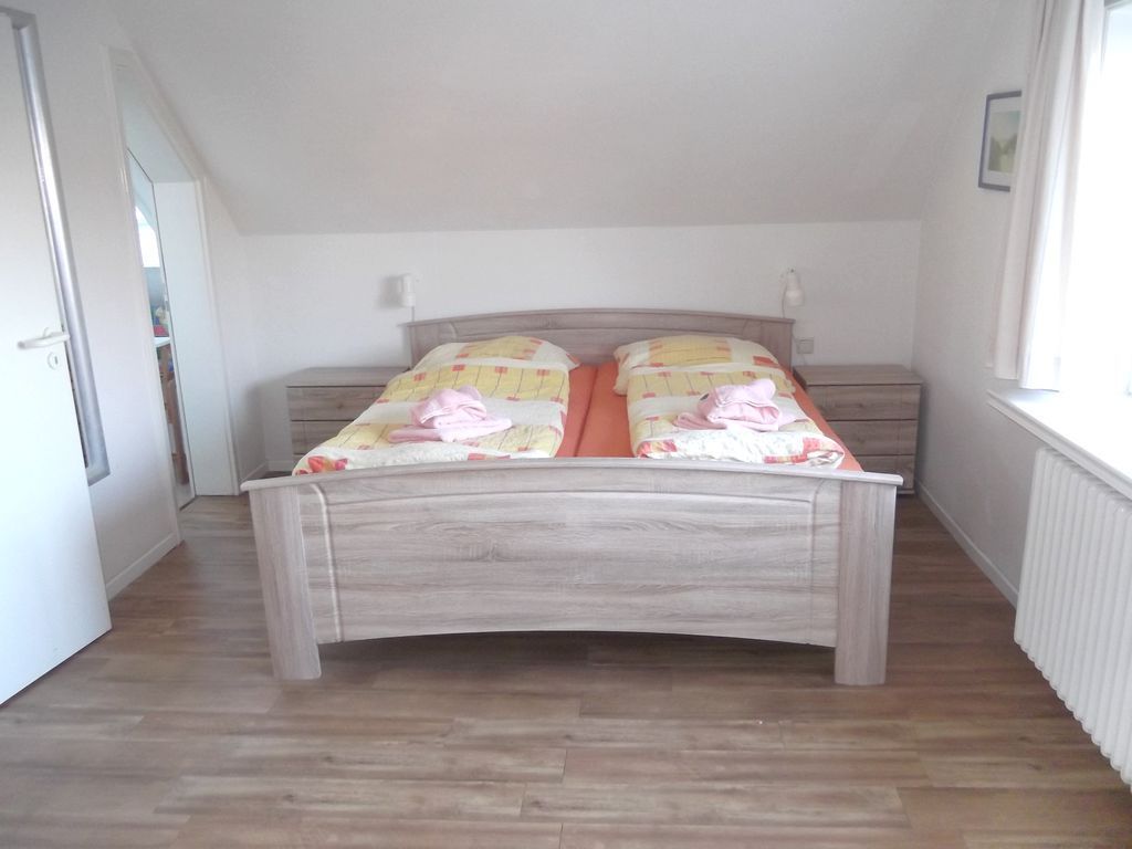 Schlafzimmer für vier Personen mit Doppelbett