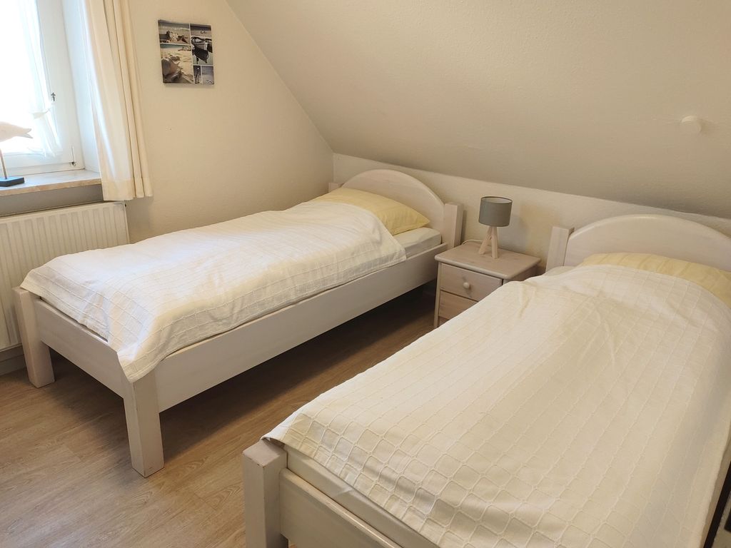 Schlafzimmer mit 2 Einzelbetten