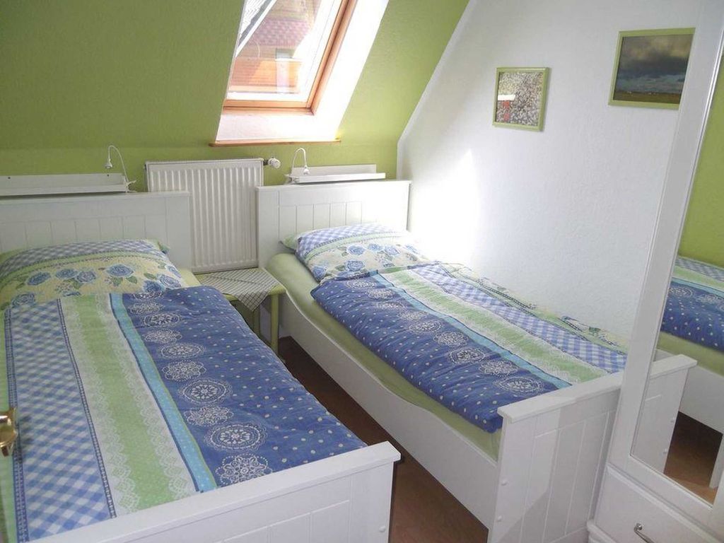 Schlafzimmer mit 2 Einzelbetten