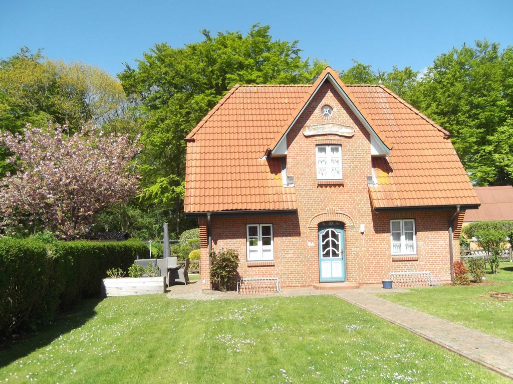 Haus in ruhiger Seitenstraße