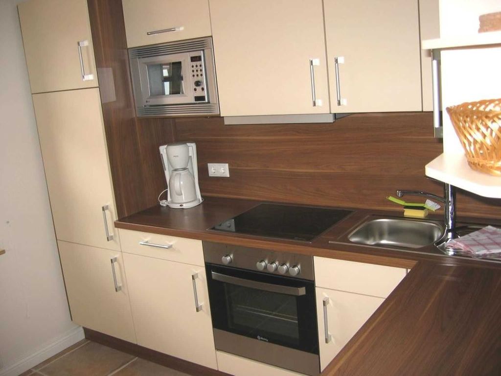 die separate Küche ist mit allem was man braucht ausgestattet