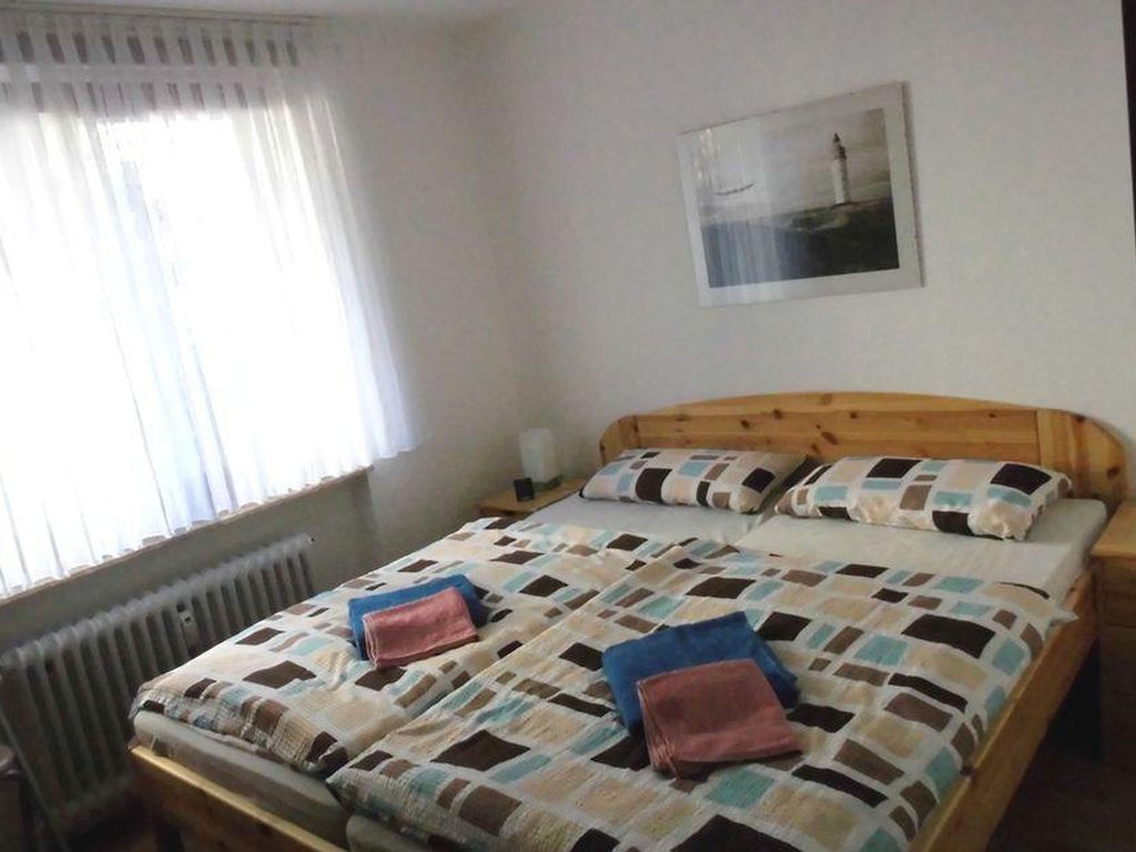 Schlafzimmer mit Doppelbett