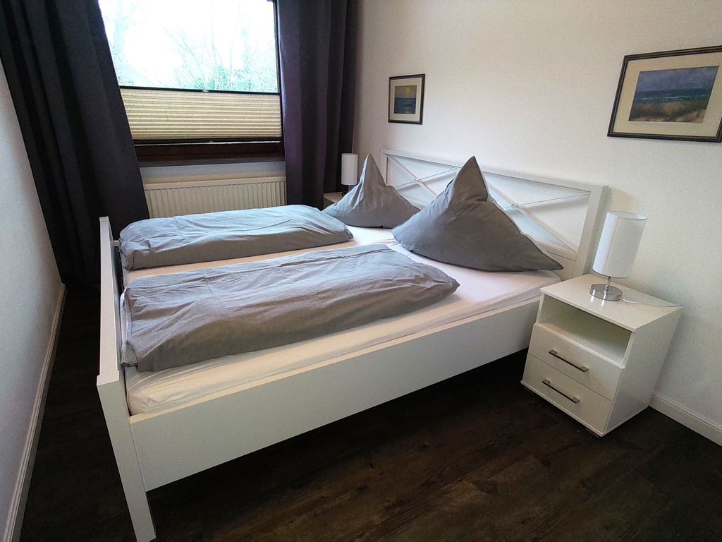 Schlafzimmer mit Doppelbett