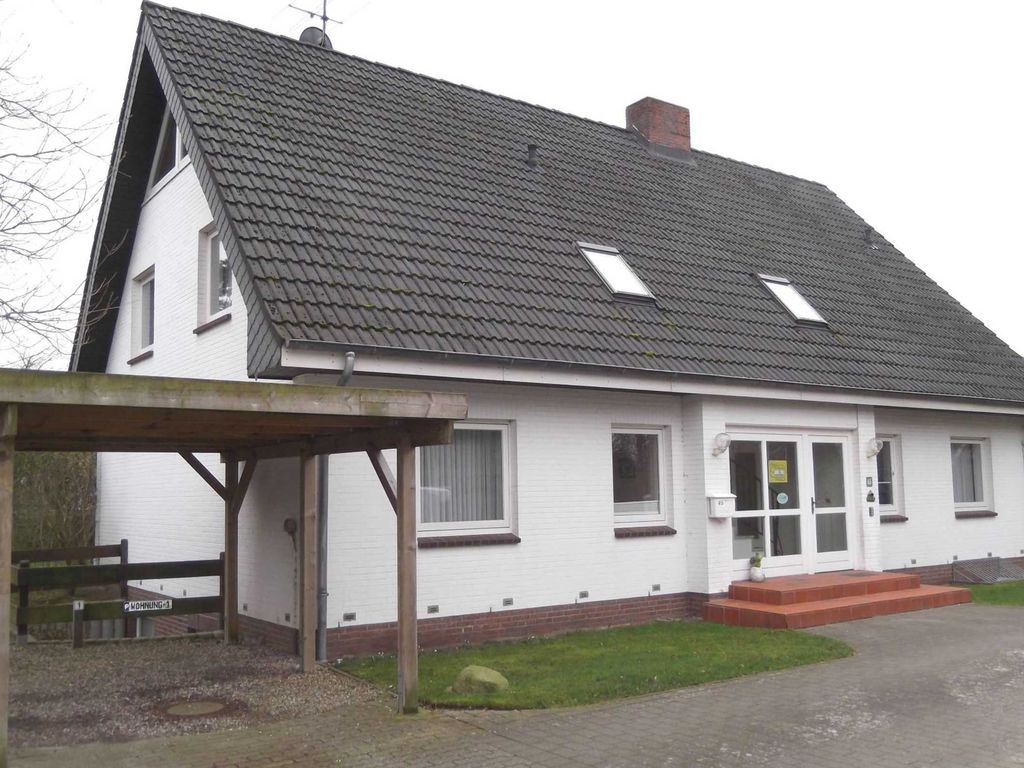 ruhig, in zweiter Reihe gelegenes Mehrfamilienhaus