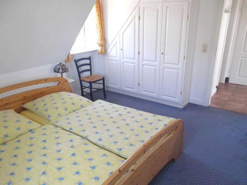 Schlafzimmer mit Doppelbett