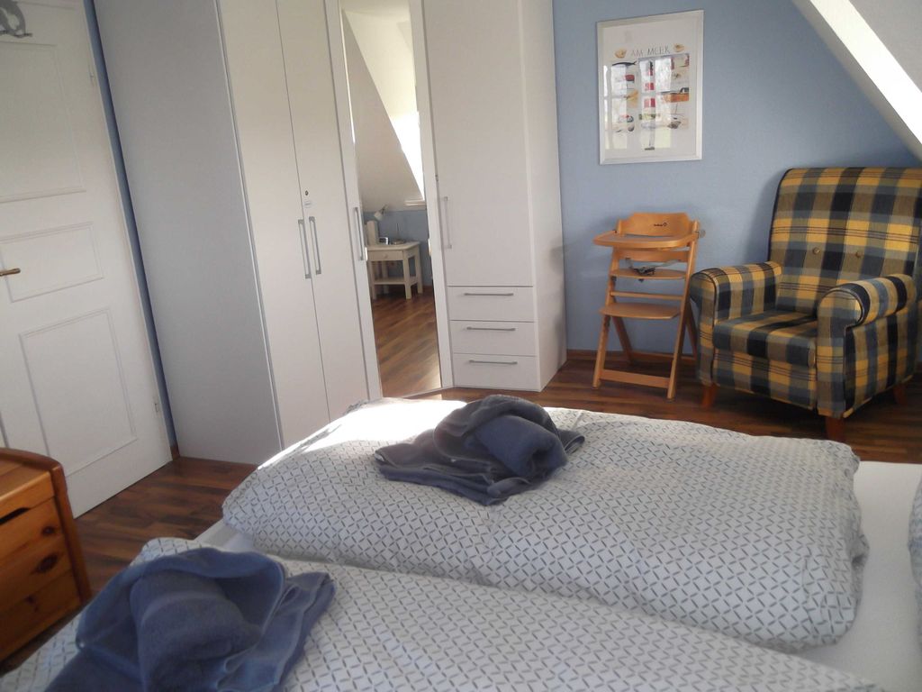 Schlafzimmer mit Doppelbett