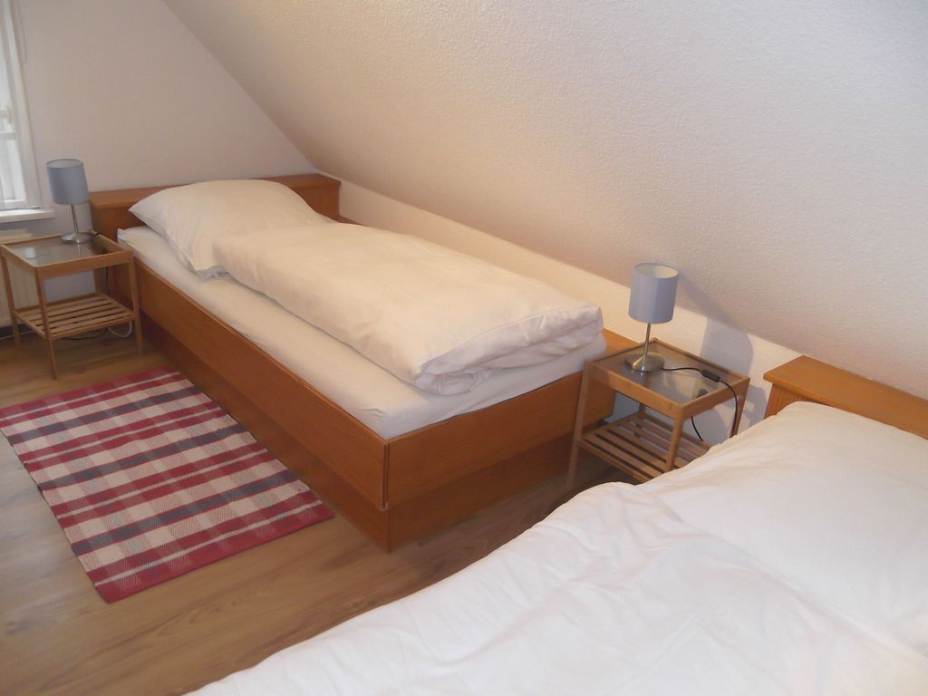 Schlafzimmer mit 2 Einzelbetten