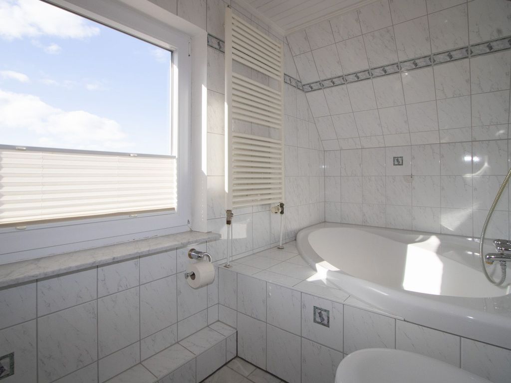 Bad mit Wanne