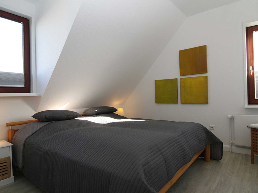 Schlafzimmer mit Doppelbett