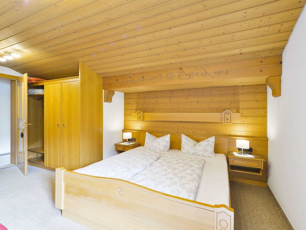 Pension Oberhauser,
Doppelzimmer - 2. Etage