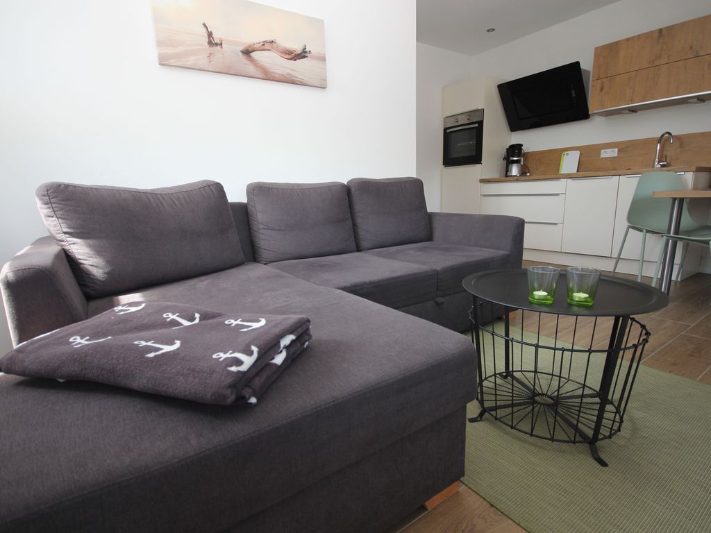 Wohnzimmer mit Schlafcouch