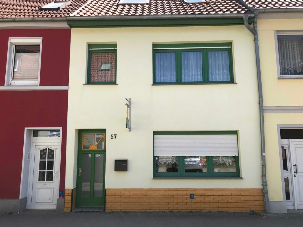 Blick auf die Vorderfront