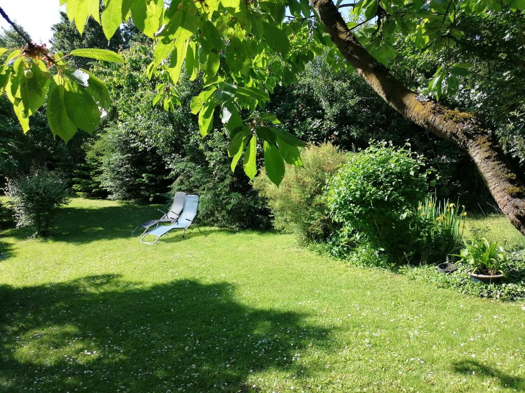 Liegewiese im Garten