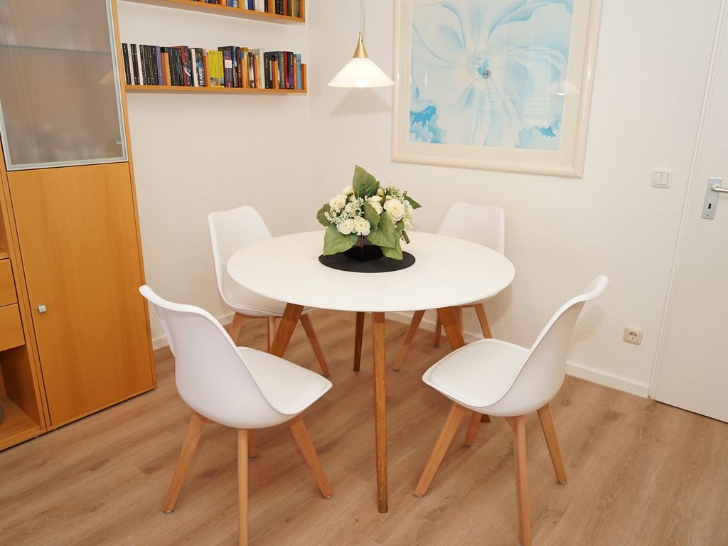 Esstisch im Wohnzimmer