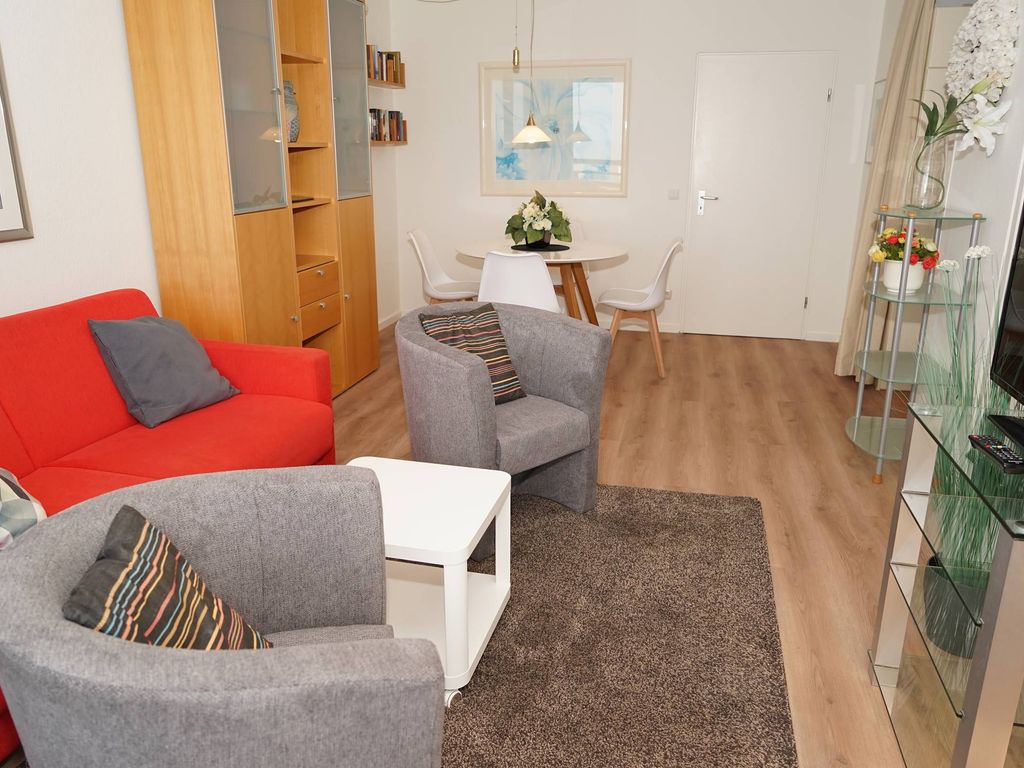 Wohnzimmer mit Schlafsofa (für 2 Pers.)