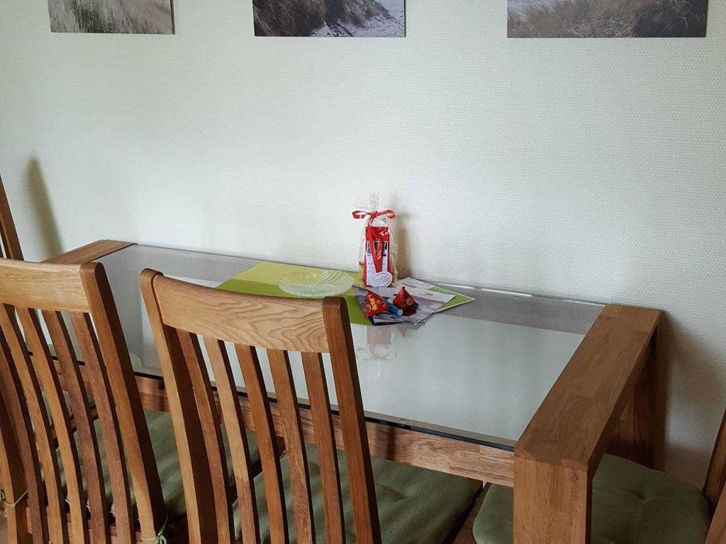 Esstisch im Wohnzimmer
