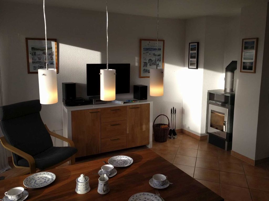 Wohnzimmer mit Kamin