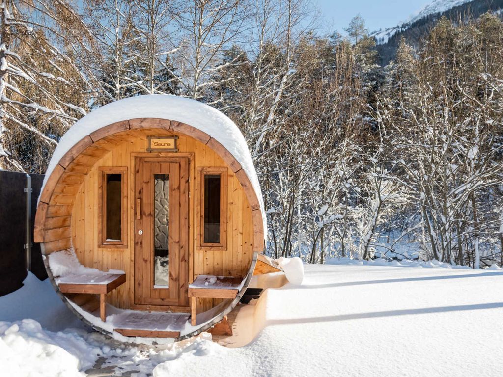 VIKTORIA LODGES