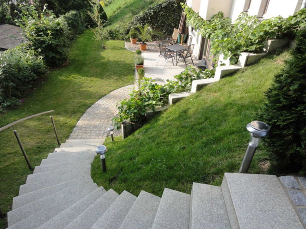 Garten Ferienwohnung Villa am Weinberg