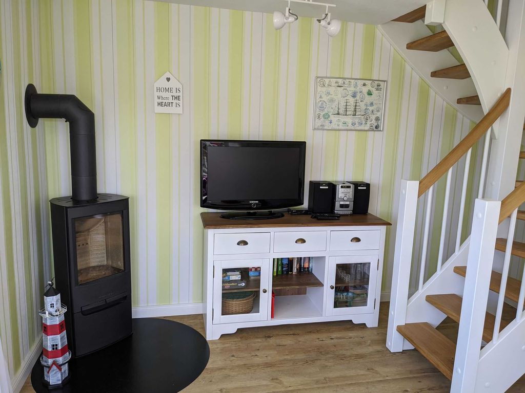 Wohnzimmer mit Ofen