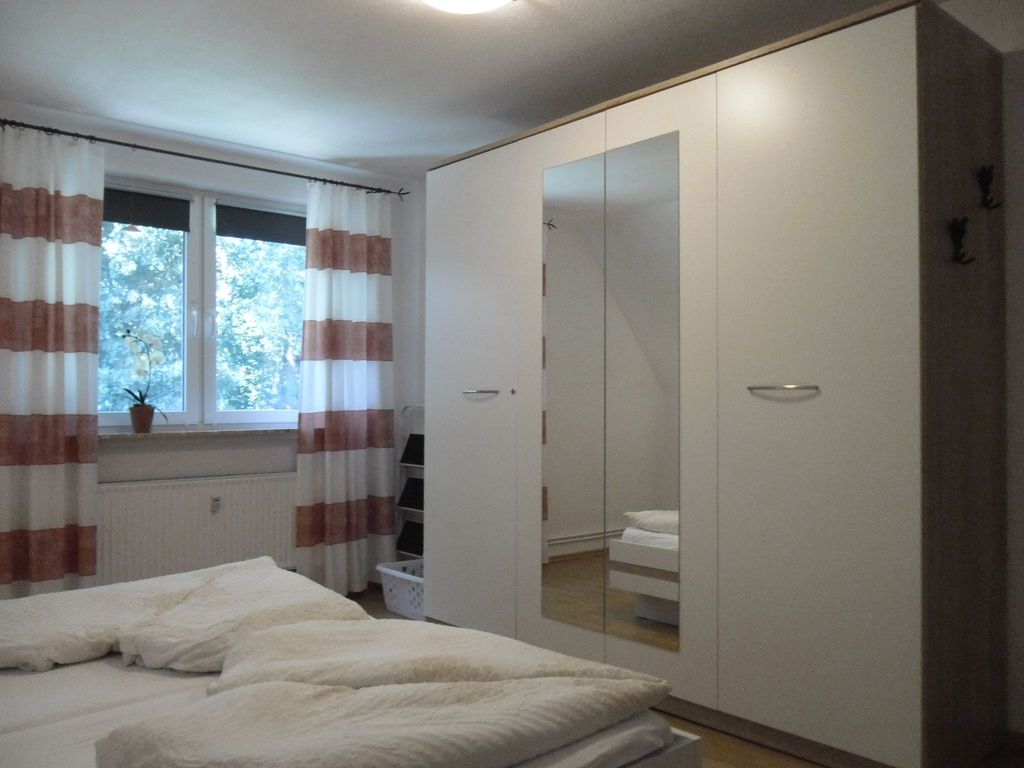 Kleiderschrank Schlafzimmer