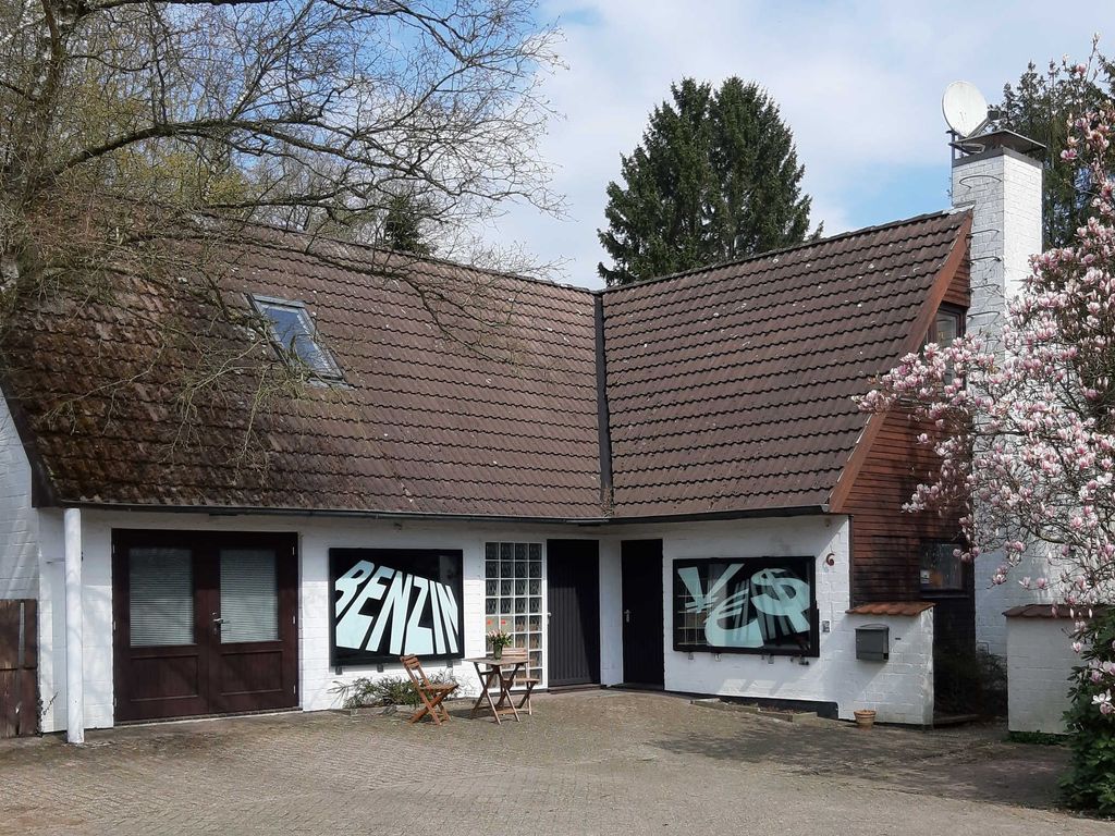 Vorderhaus mit Ferienwohnungen