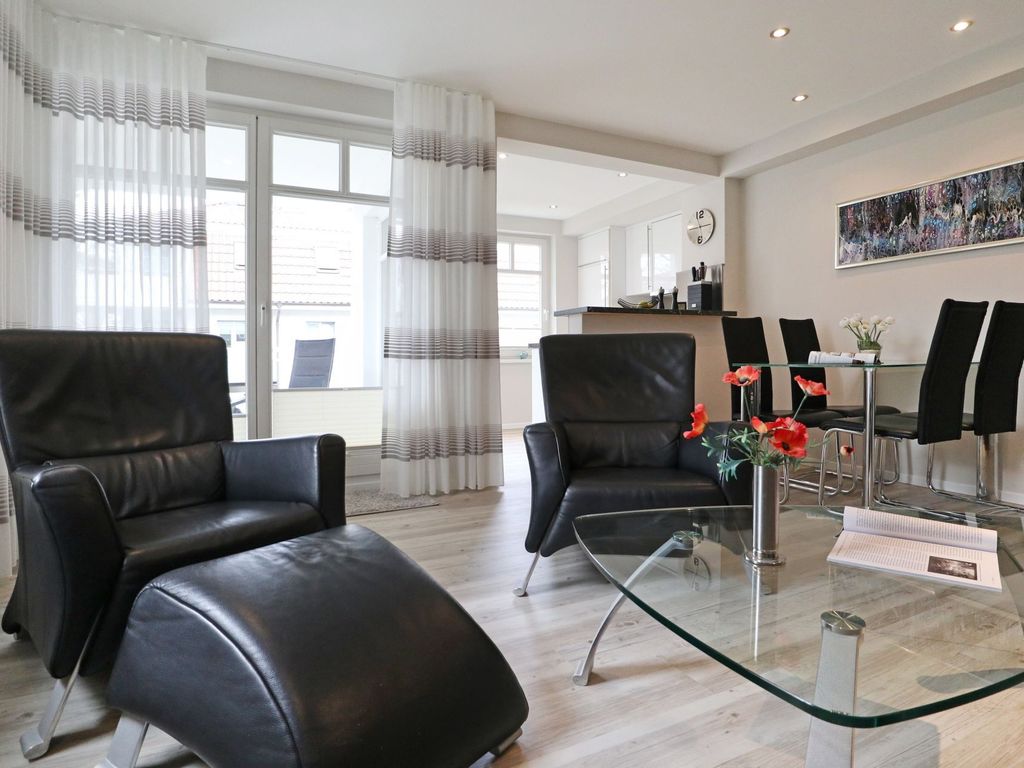 Seebach Whg. S13 - Blick vom Sofa auf den offenen Essbereich