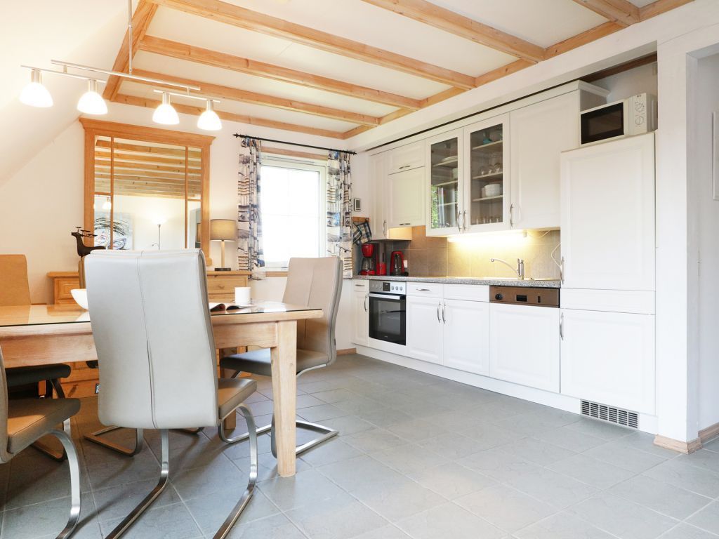 Haus Seepferdchen Whg. SP4 - Blick auf den Essbereich und die offene Küche