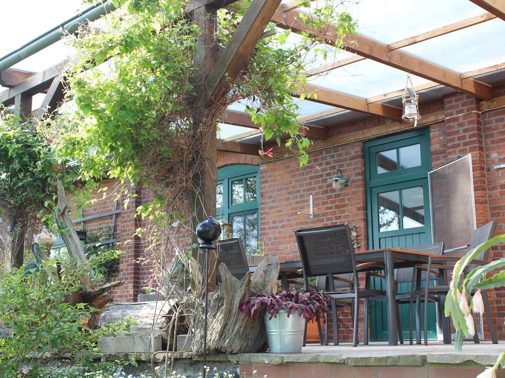 überdachte Terrasse
