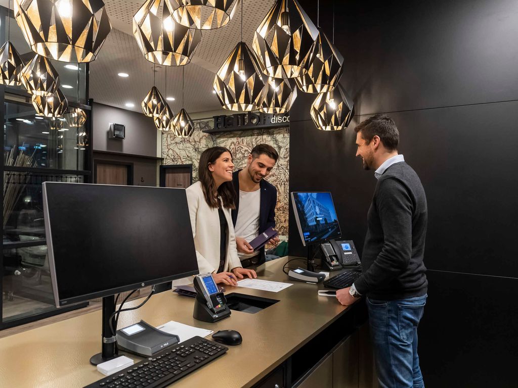 HARBR. hotel Heilbronn - Rezeption