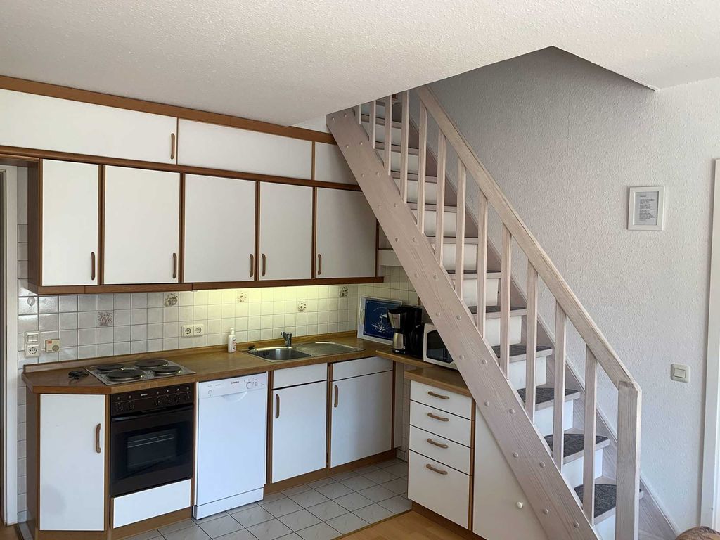 Schöne ,helle, ruhig gelegene Obergeschosswohnung mit 2 Schlafzimmern in St. Peter Böhl:
Zum Leuchtturm 10 Wohnung 12