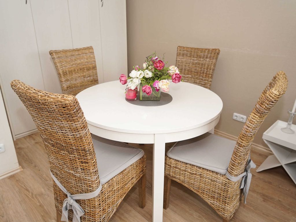 Esstisch im Wohnzimmer