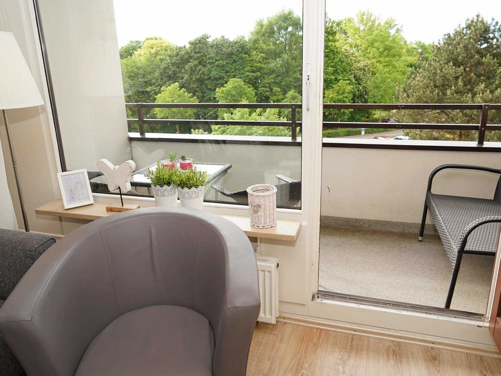 Balkon mit Gartenmöbel