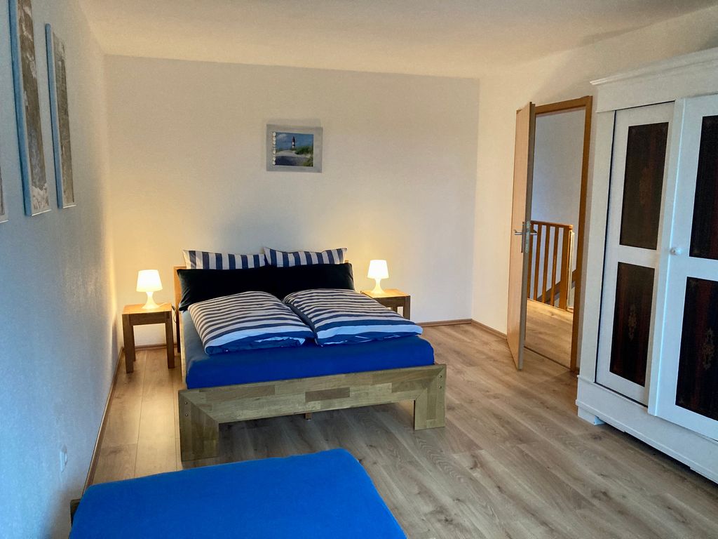 Schlafzimmer mit Doppelbett
