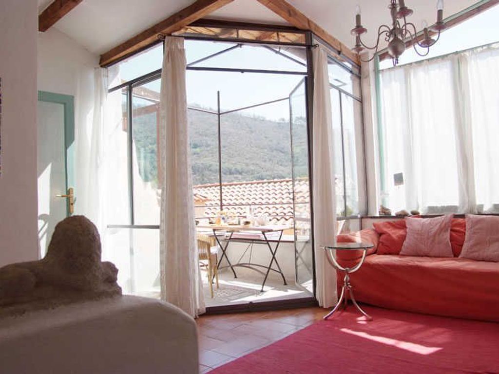 Blick Wohn-/ Schlafbereich OG mit Zugang zur Terrasse