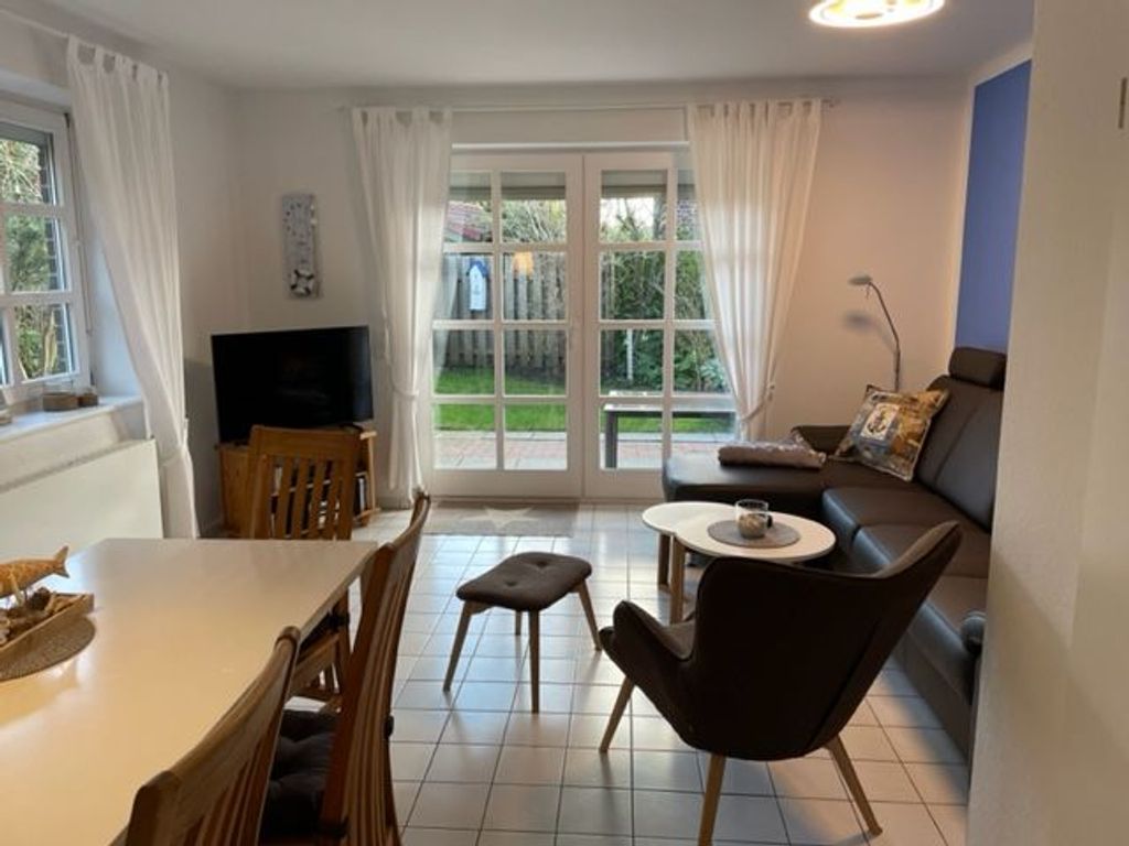 helles, gemütliches Ess-/Wohnzimmer