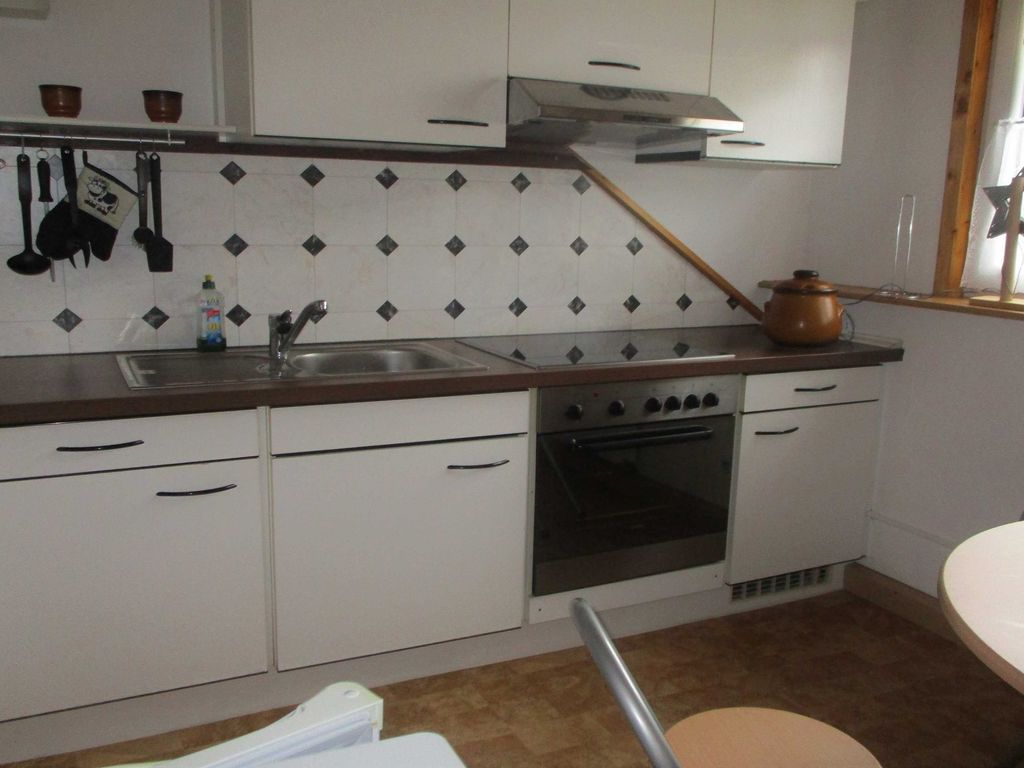 Kochen  2,50 mtr Zeile, Kühlschrank, 2flg. Fenster,