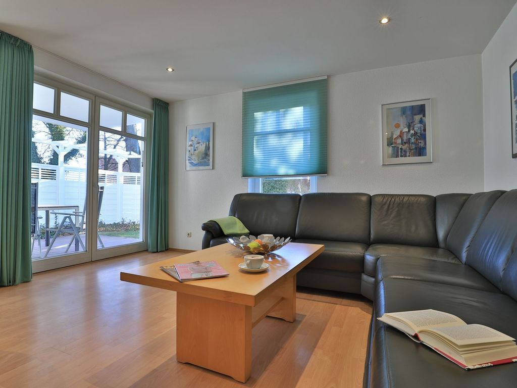 Seebach Whg. S02 - Blick auf den offenen Wohnsbereich mit Terrassenzugang