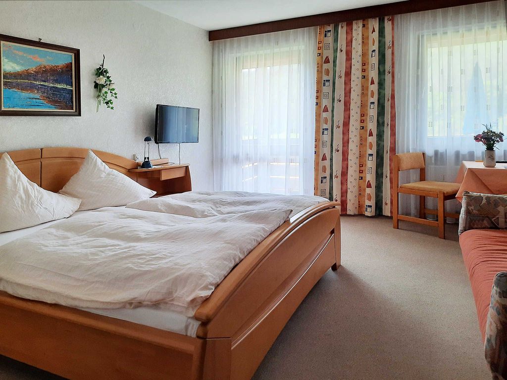 Beispielbild DZ mit Balkon