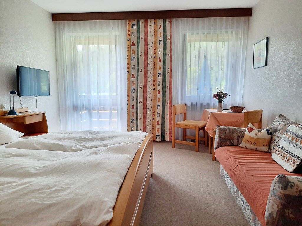 Beispielbild DZ mit Balkon