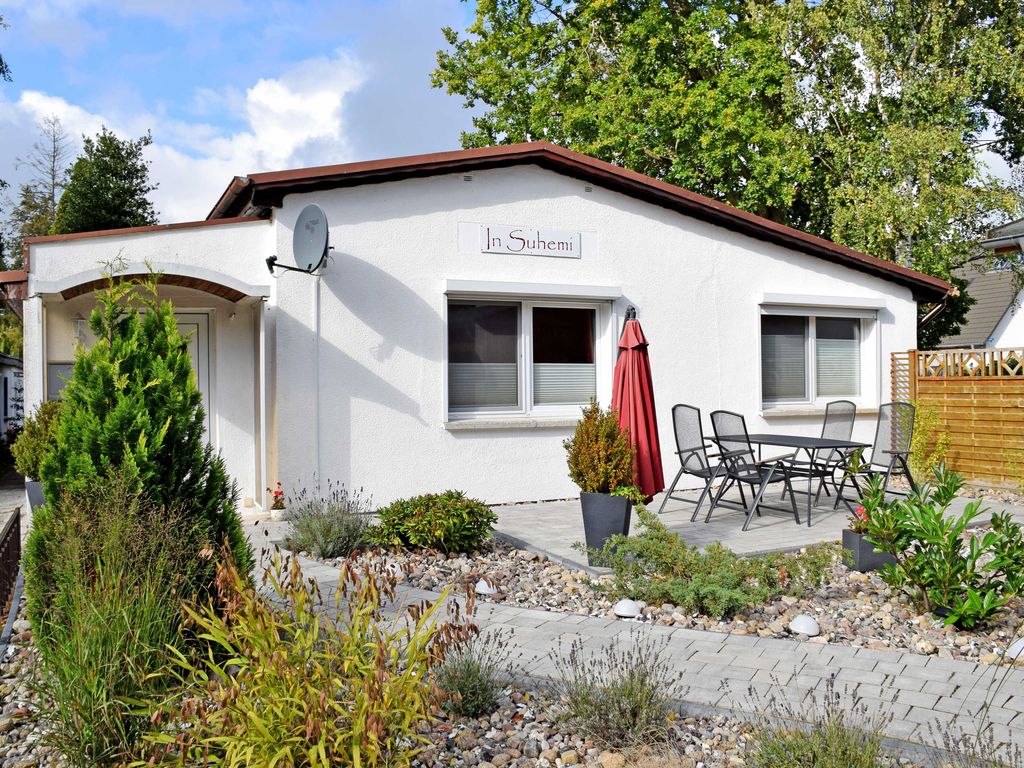 Baaber Ferienhaus mit Terrasse und Kamin