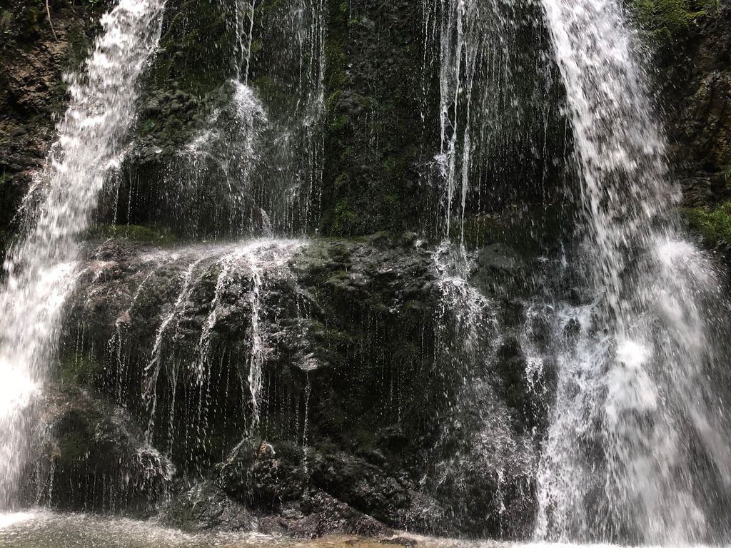 Josefstaler Wasserfälle ca. 300 m Entfernung