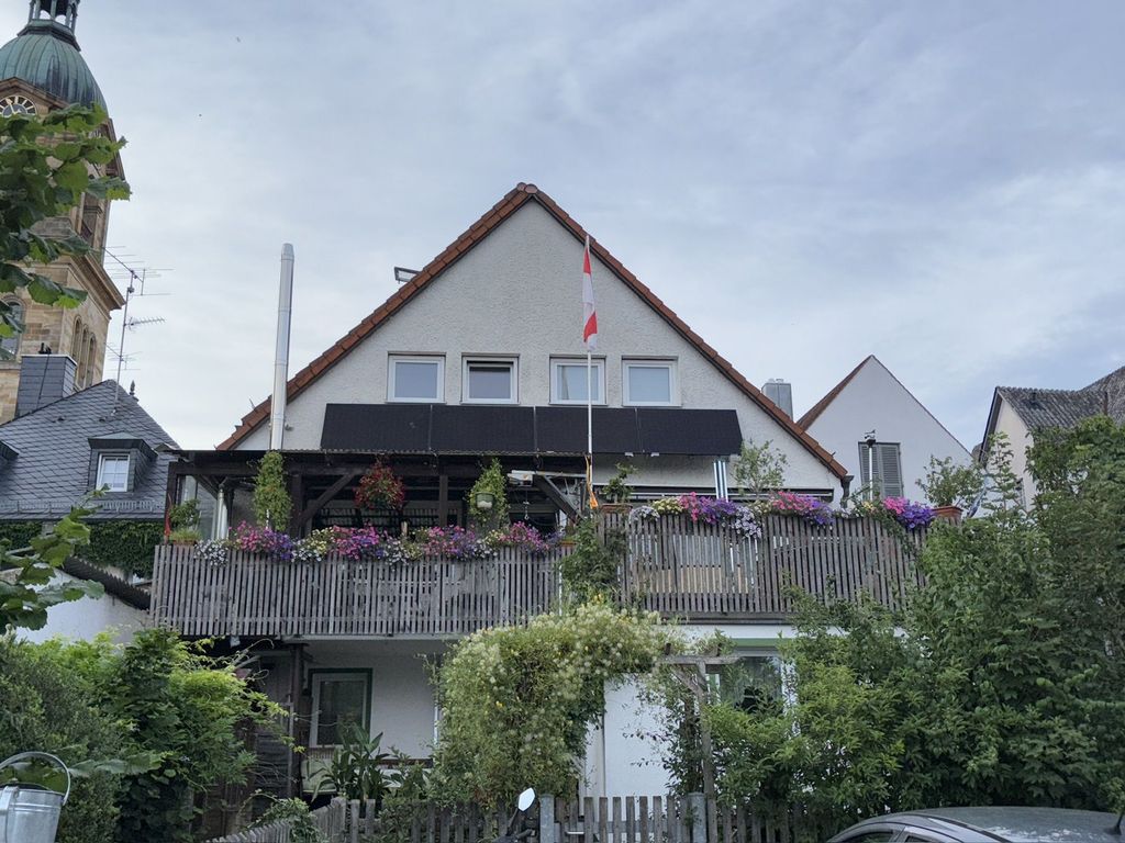Ansicht vom Parkplatz aus