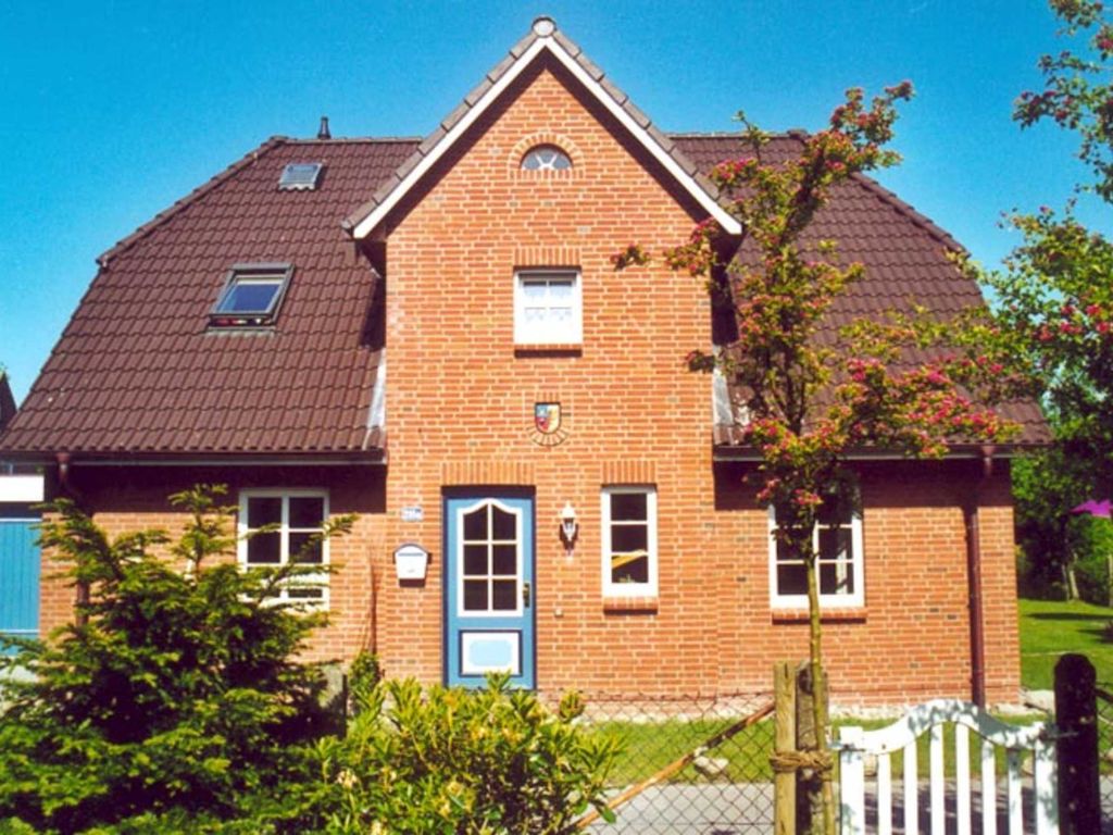 Herzlich Willkommen im Haus Eichenauer! Hier finden Sie zu jeder Jahreszeit Ruhe und Entspannung. Wir freuen uns auf Ihren Besuch.