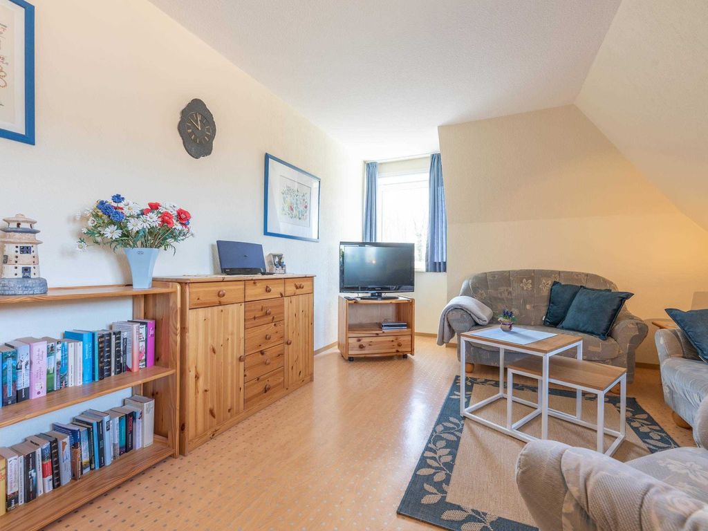 Wohnzimmer mit Sat-TV