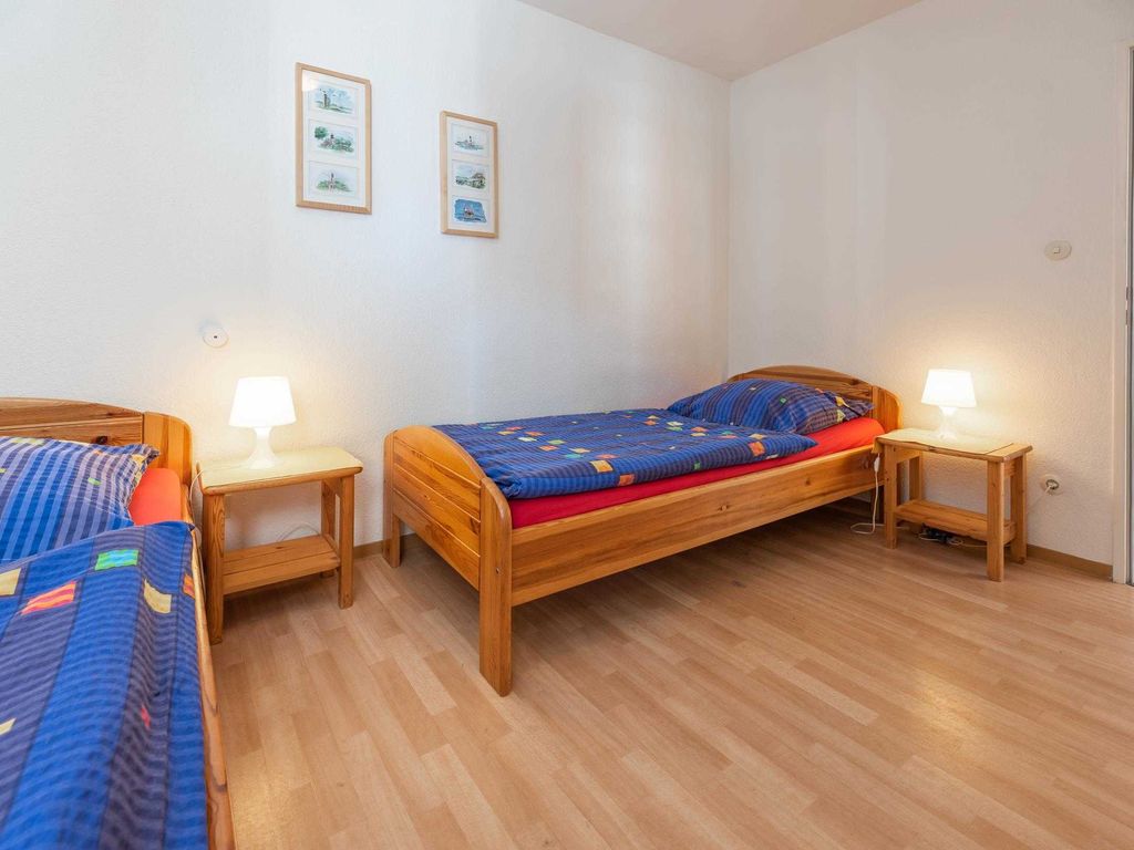 Kinderschlafzimmer mit zwei separaten Betten