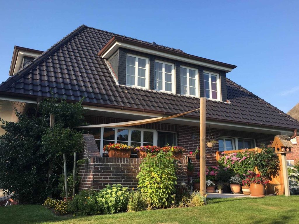 Die Ferienwohnung befindet sich in der 1.Etage und hat eine Größe von ###br###70qm.