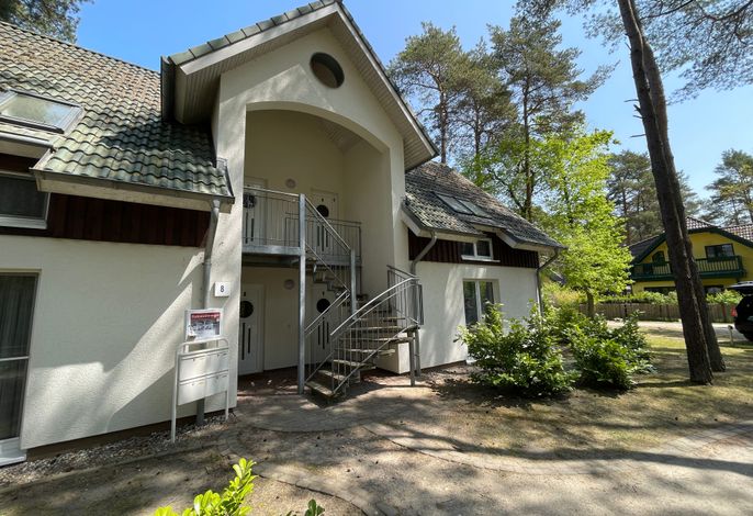 Ferienwohnung 4 (DG, rechts)